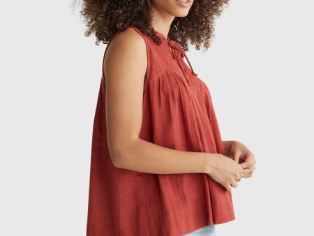 LUCKY BRAND Womens Red Pleated Pintucked Pullover Sleeveless Split Top For Discount